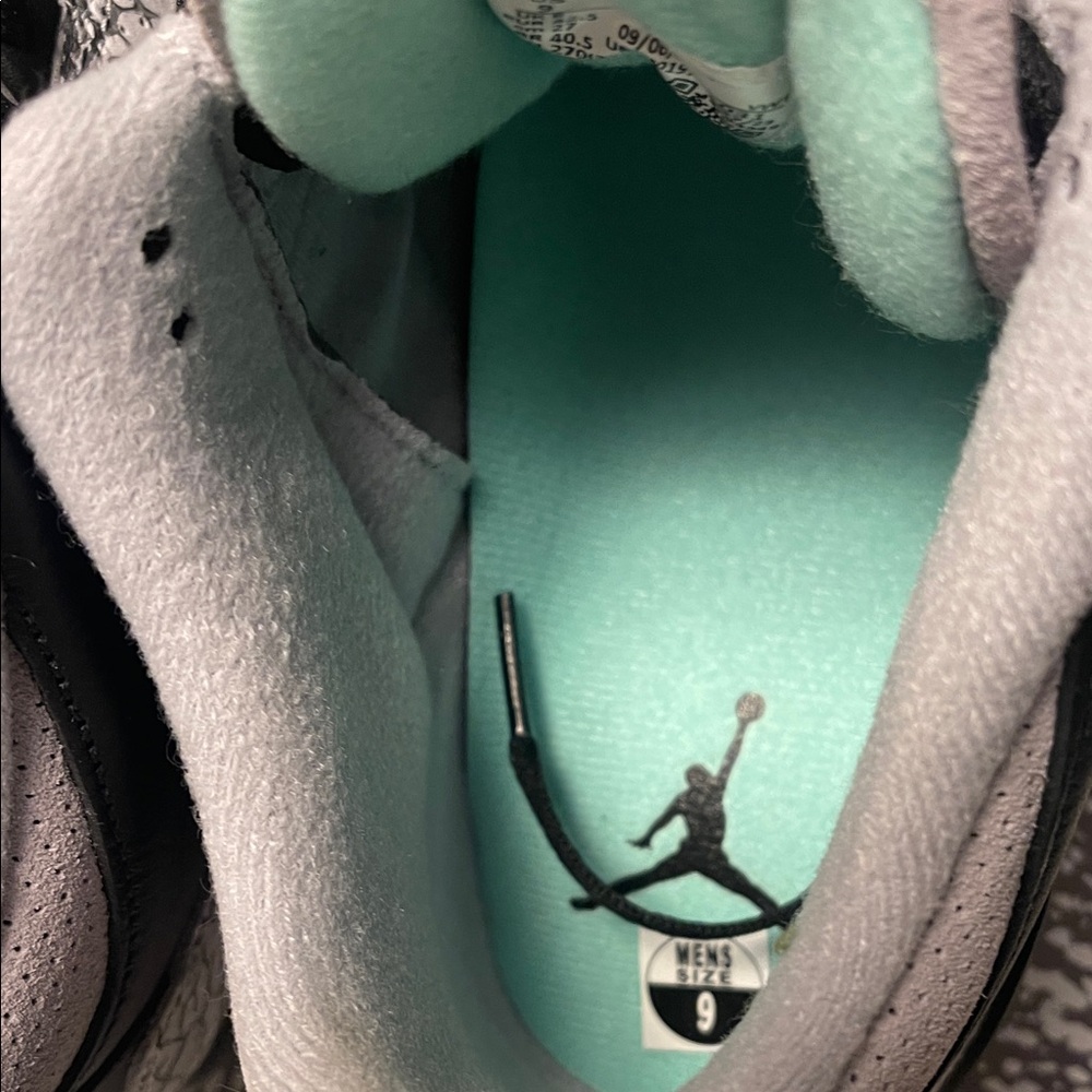 Jordan Air Jordan 3 Retro Black and Green Glow - Picture 8 of 9